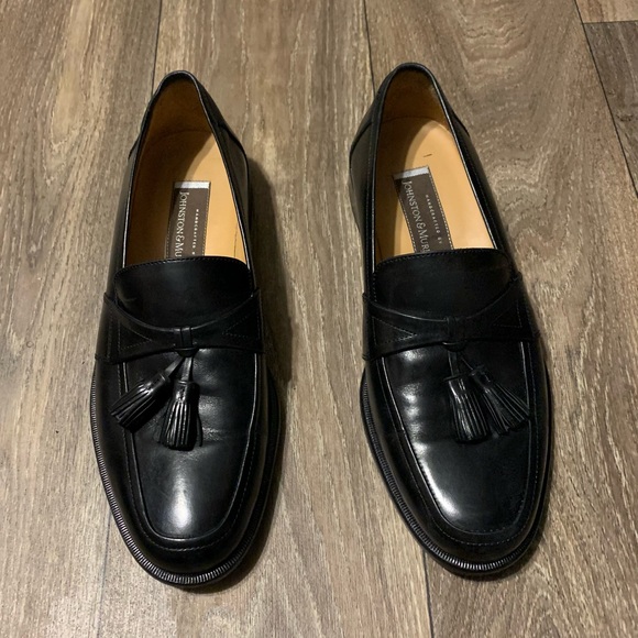 Johnston & Murphy Other - JOHNSTON MURPHY Black Italian Calf Leather Tasseled Slip-On Loafer Size 9M